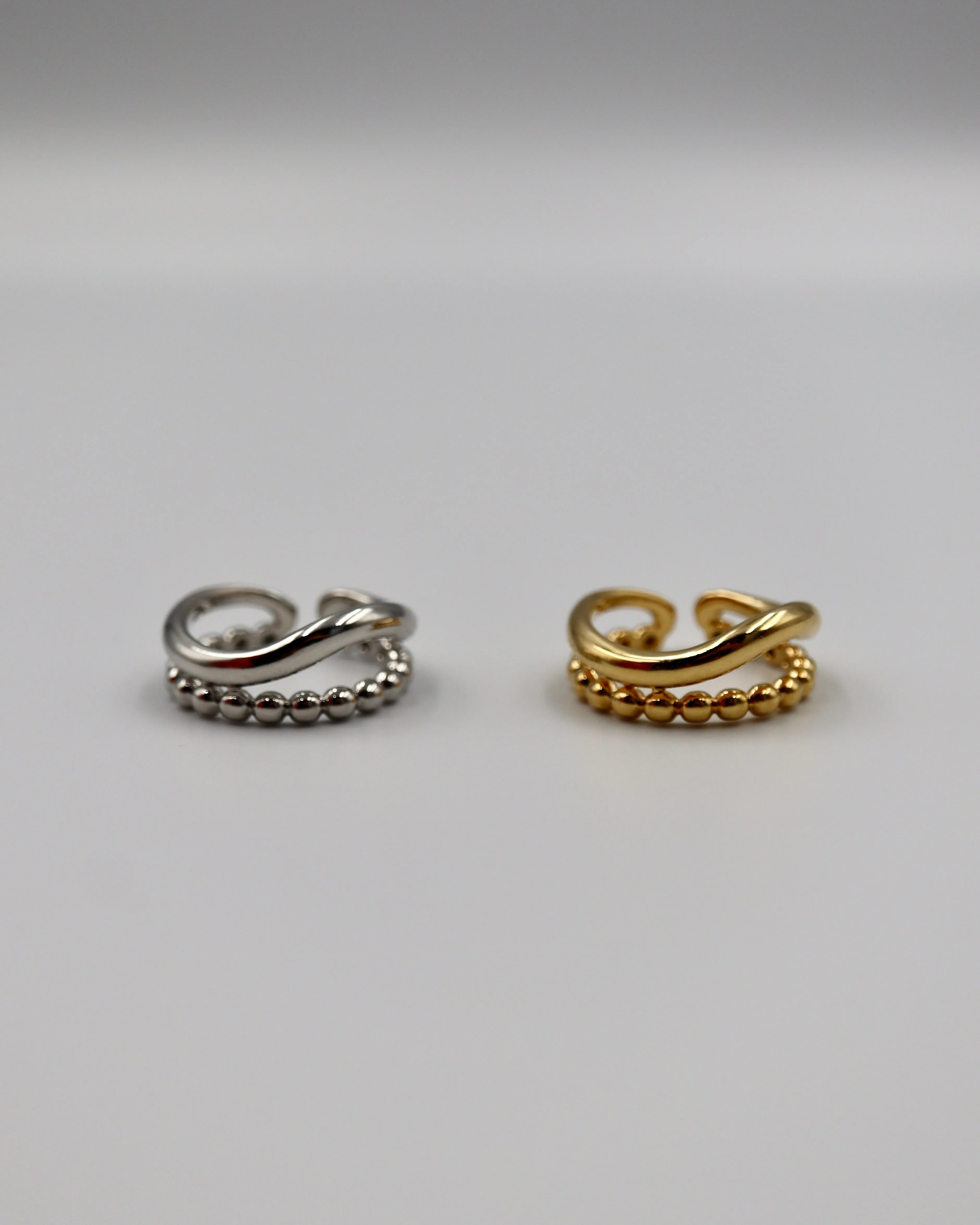 shiny curve dot ring