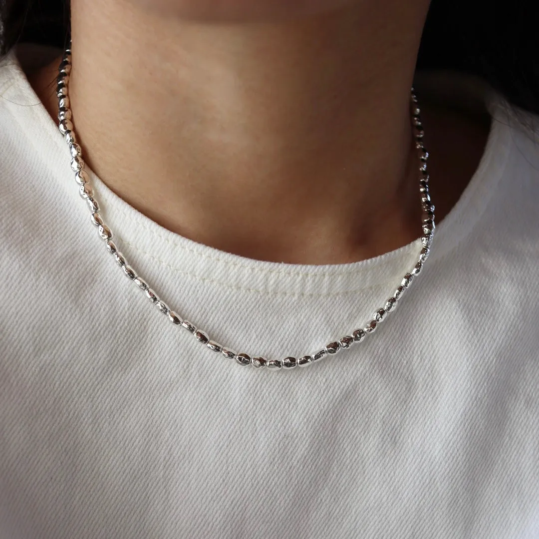 shiny pebbles necklace