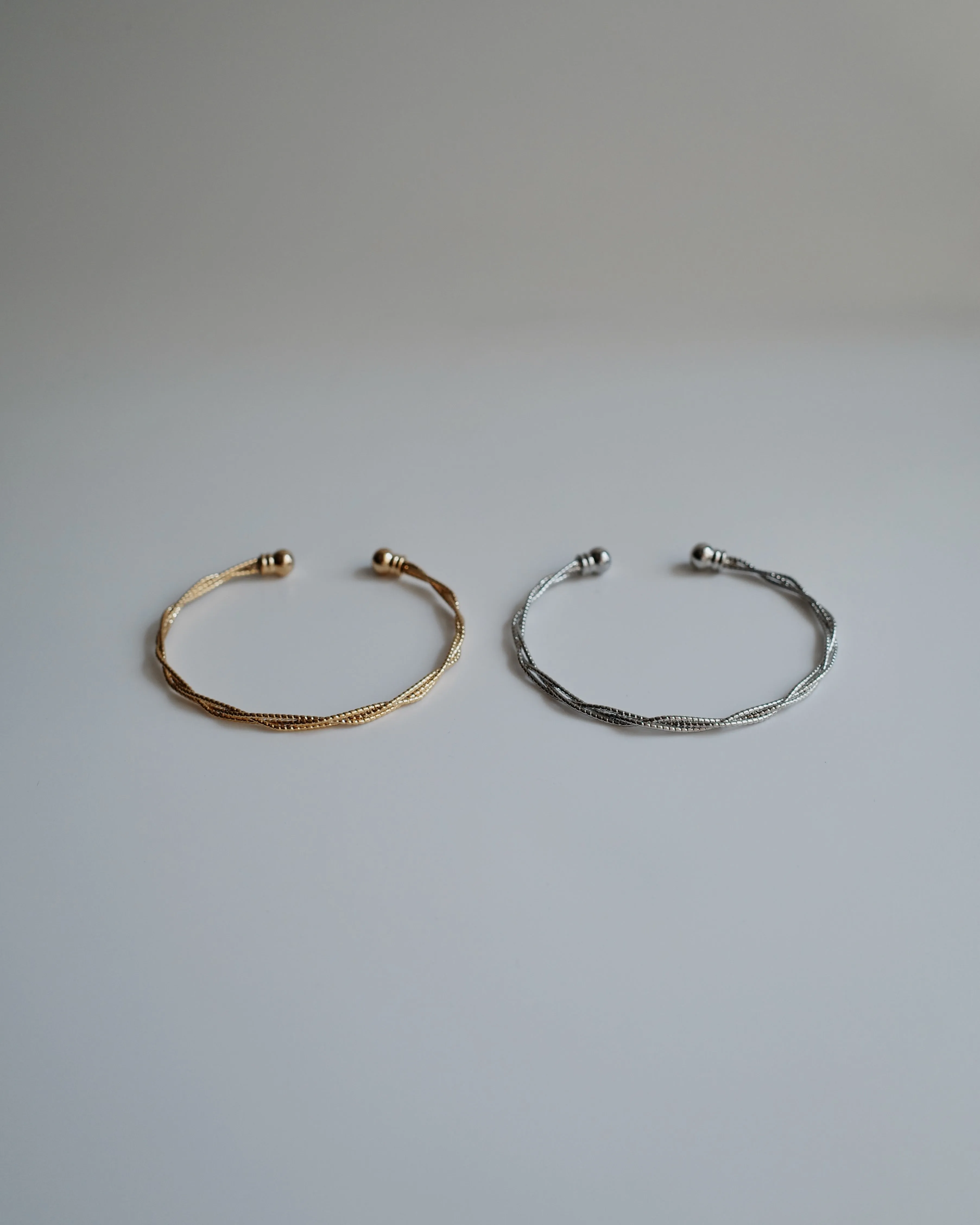 shiny twist bangle