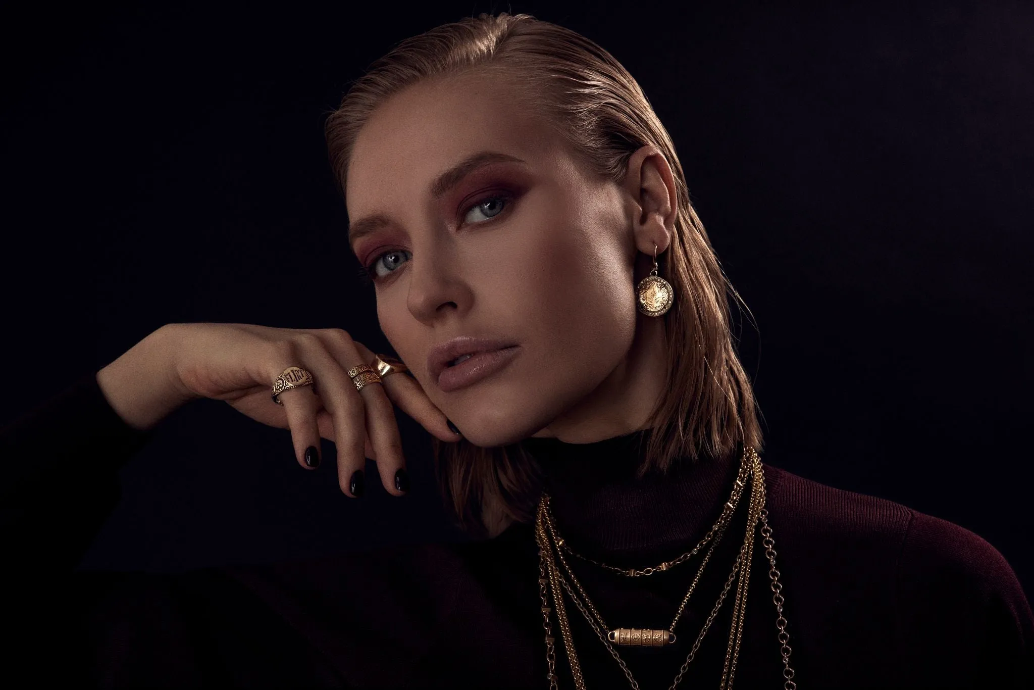 Signature Oval Link Studded Chain