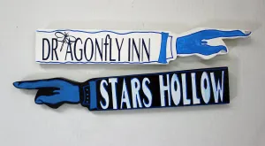 stars and hollows wooden pointy sign
