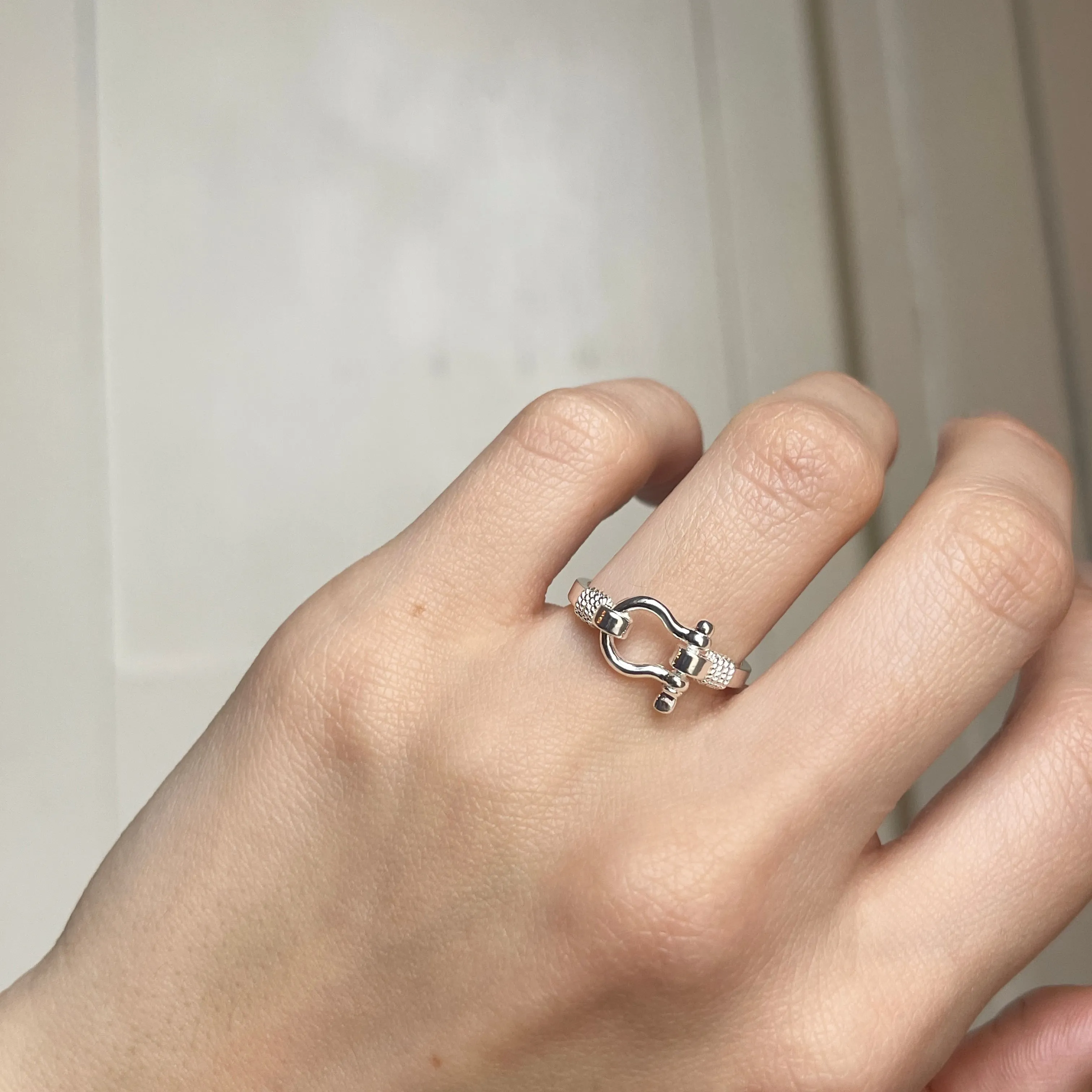 Sterling Silver Shackle Rope Edge Ring