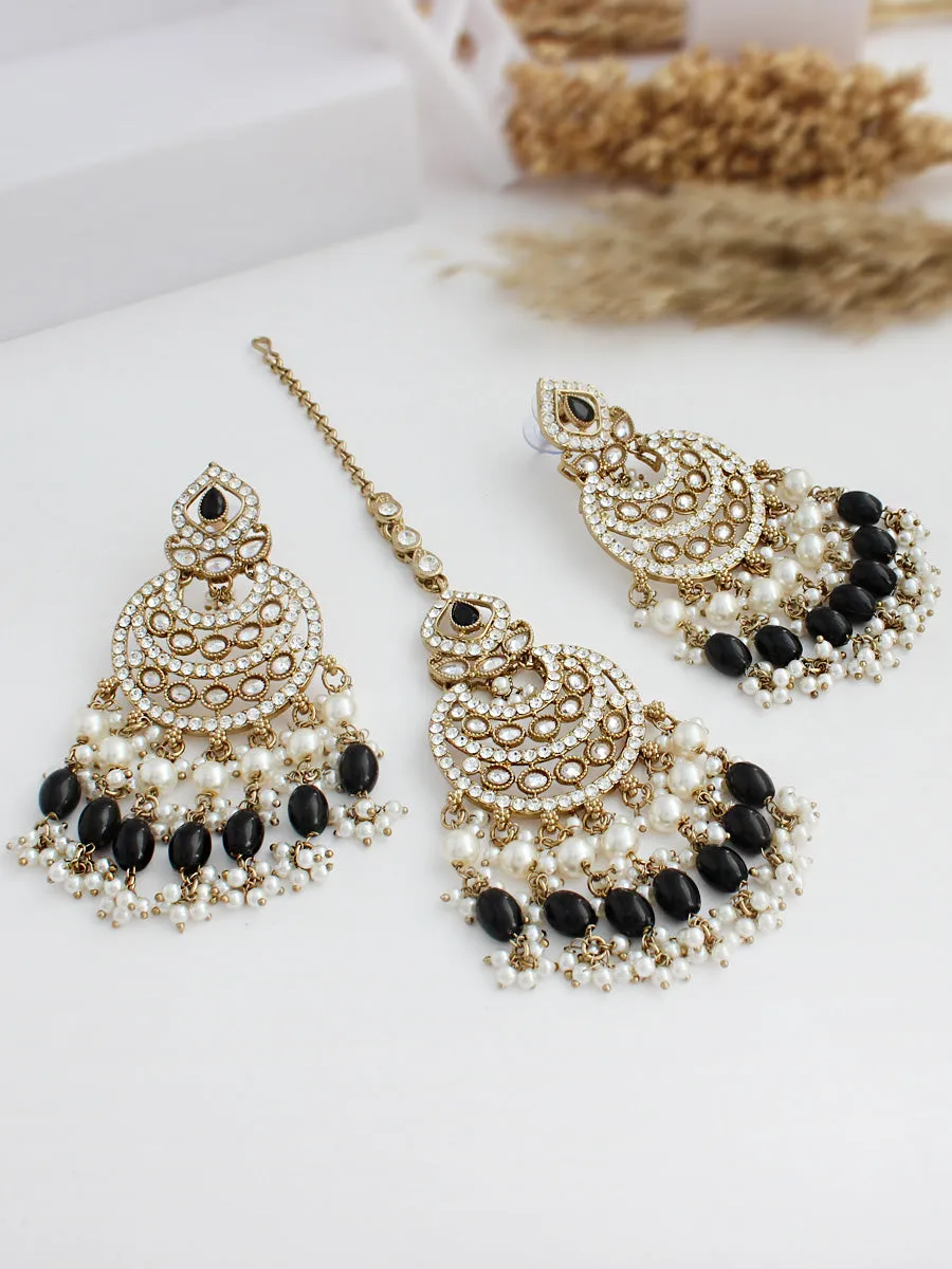 Tamanna Earrings & Tikka
