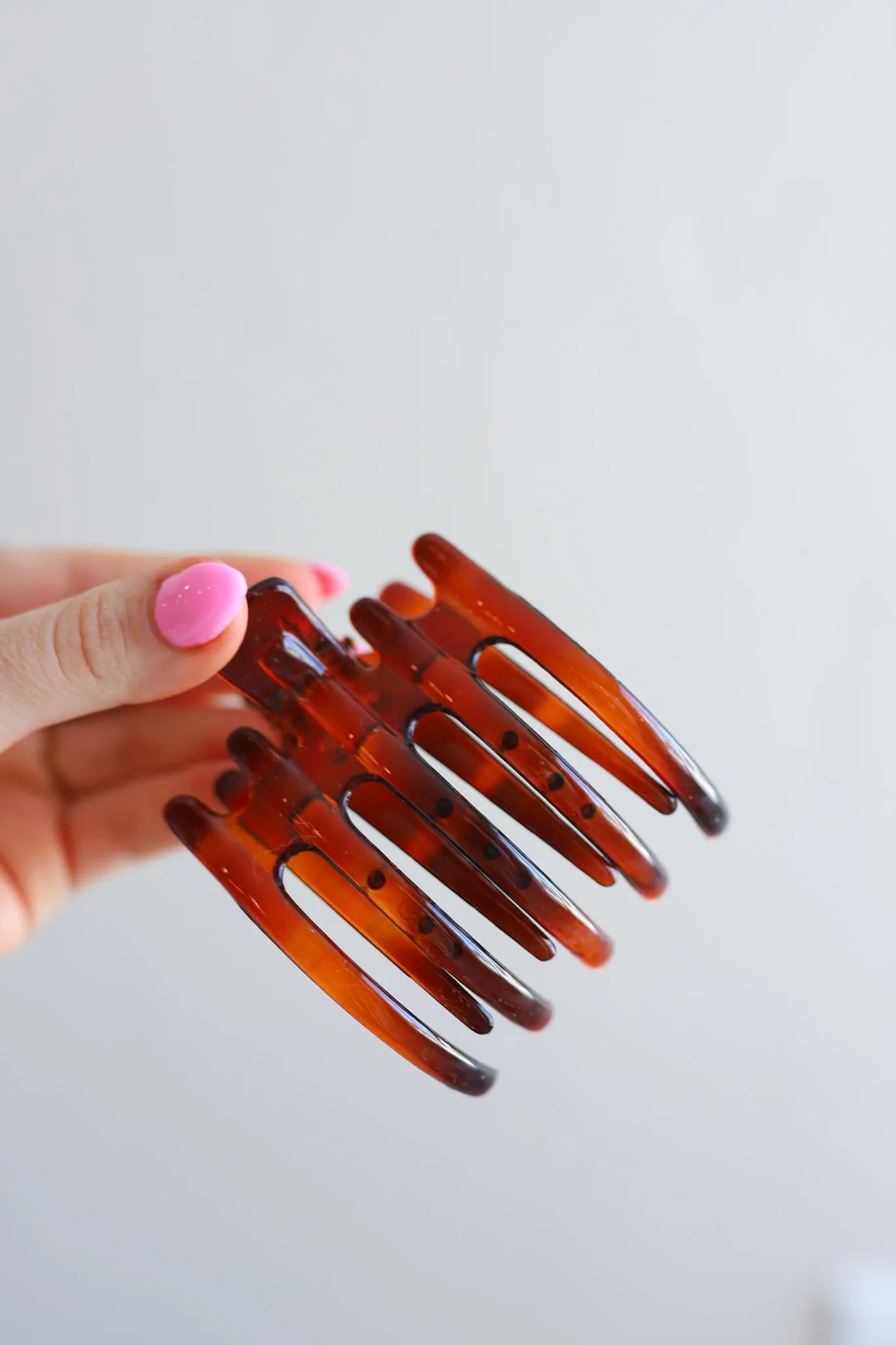 THE KAXI WIDE LAY DOWN CLAW ( 15 COLORS )