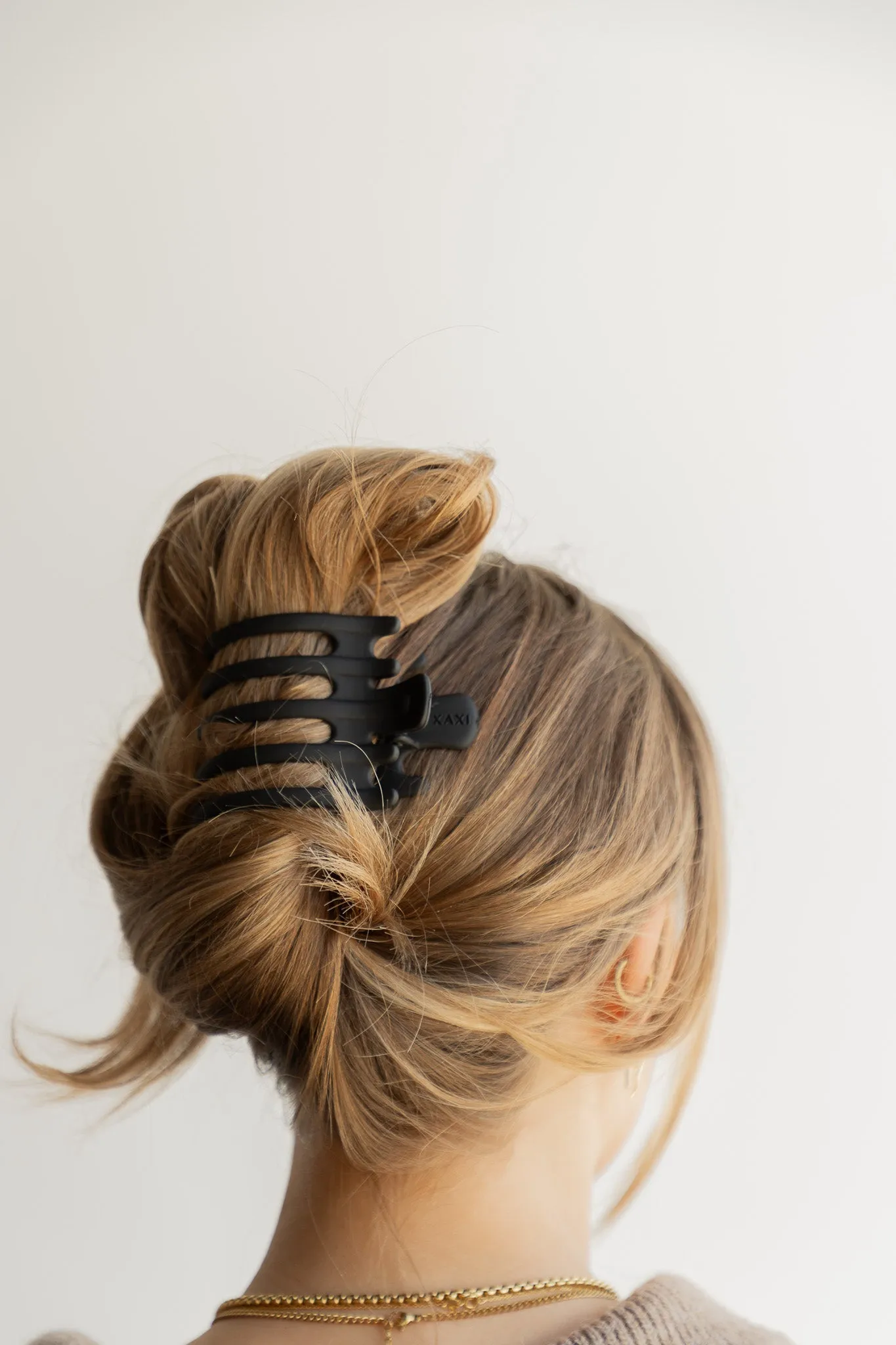 THE KAXI WIDE LAY DOWN CLAW ( 15 COLORS )