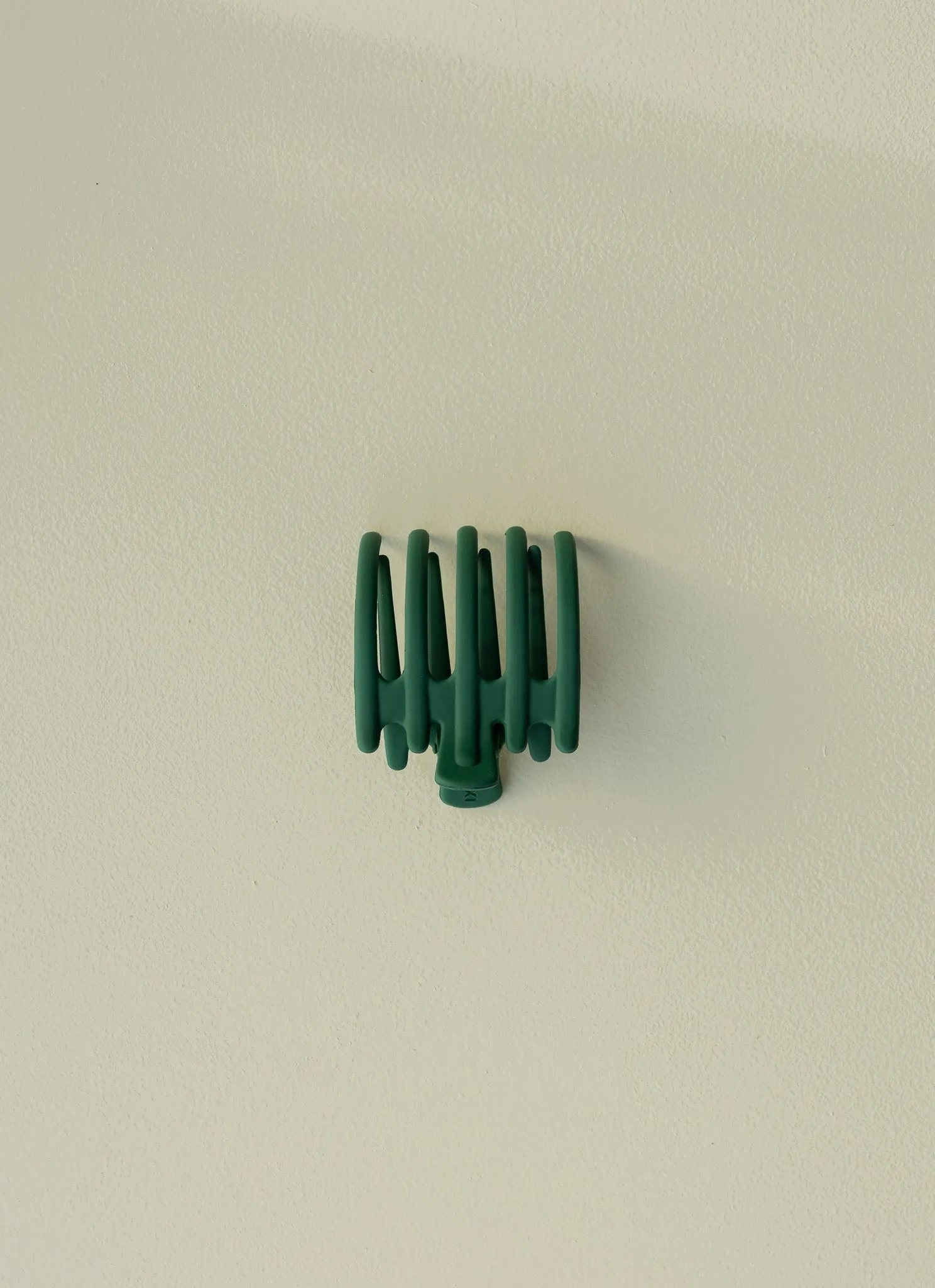 THE KAXI WIDE LAY DOWN CLAW ( 15 COLORS )