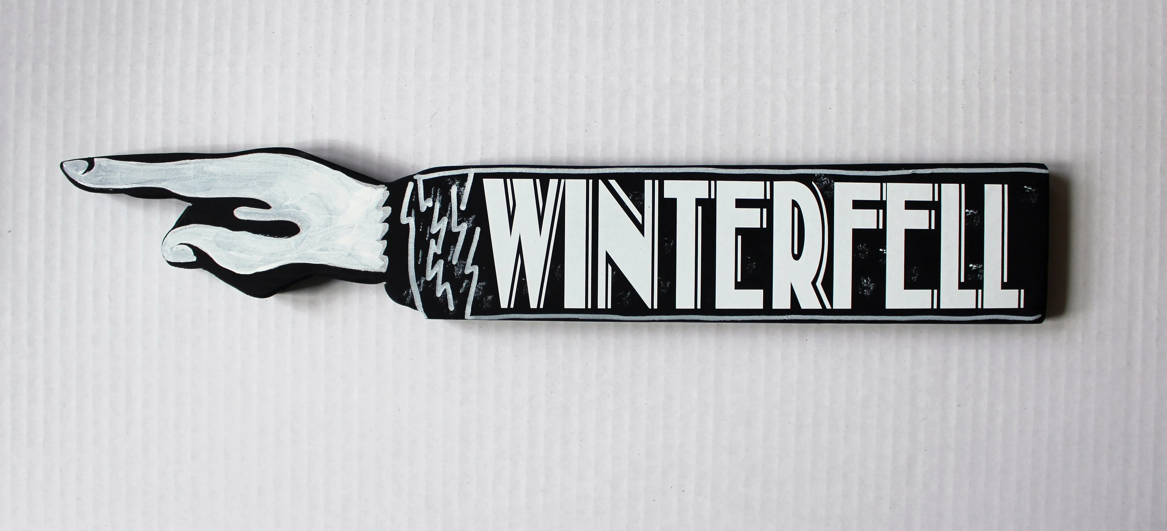 Thrones Collection - wooden pointy finger signs