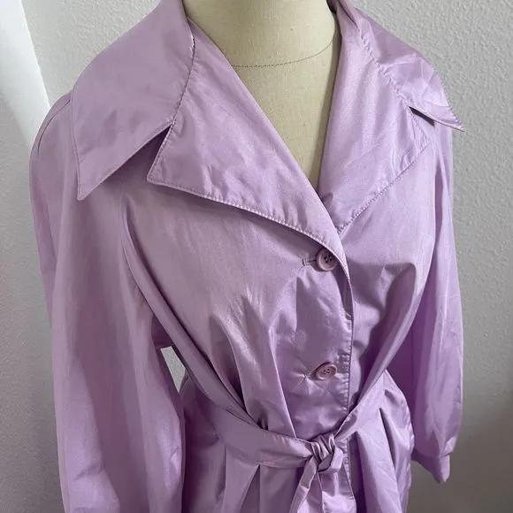 Vintage Totes Very Feminine Puff Sleeve Trench Style Raincoat in Lavener
