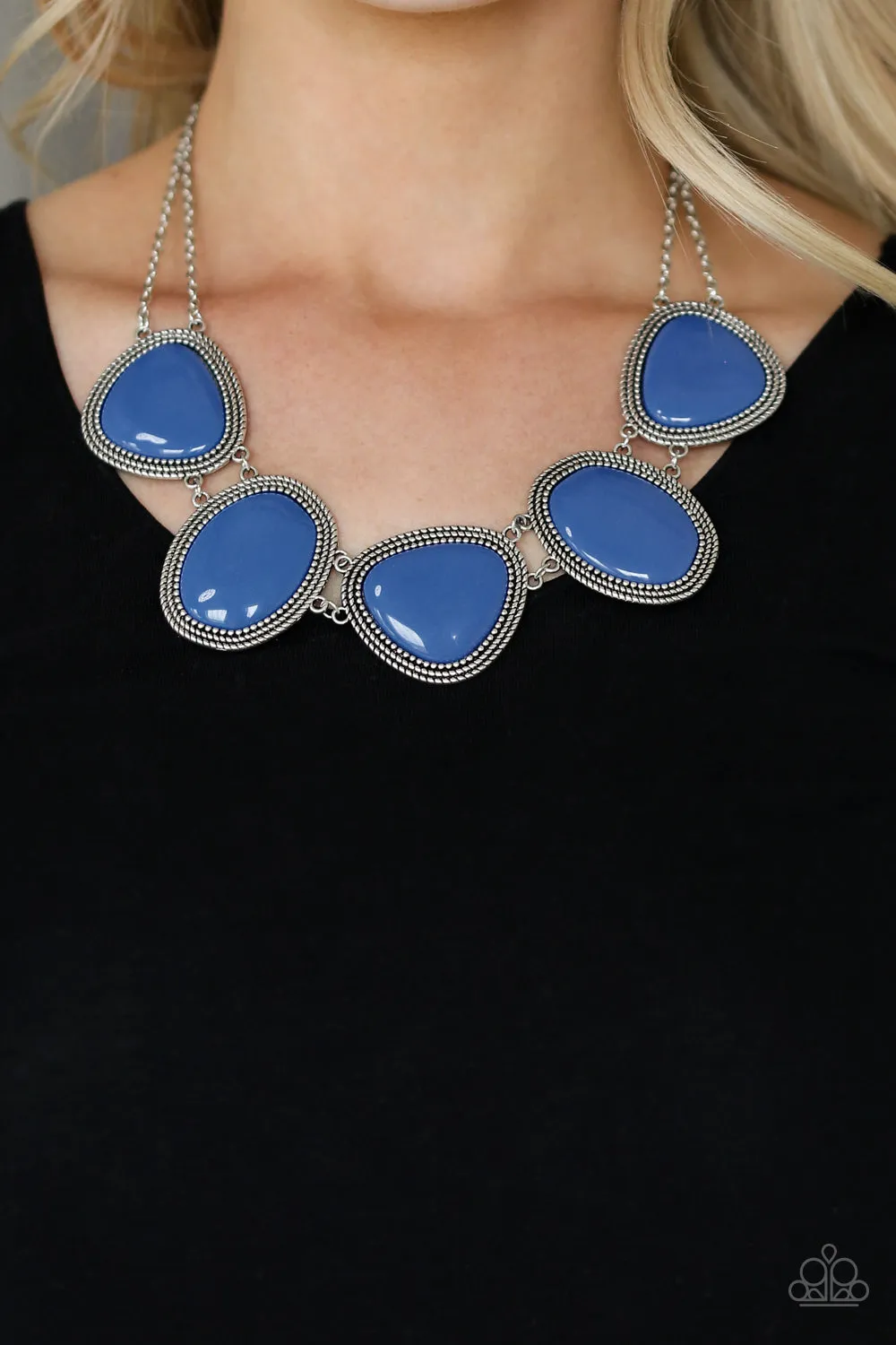 Viva La VIVID Blue Necklace