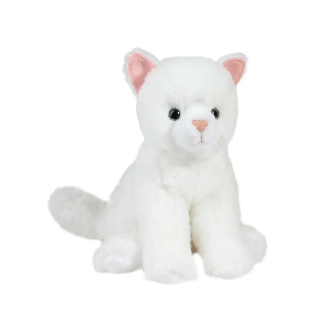 Winnie White Cat